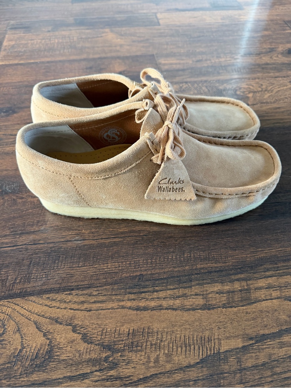 Clarks Wallabee Men's Suede Loafers - Wheat - Picture 4 of 10